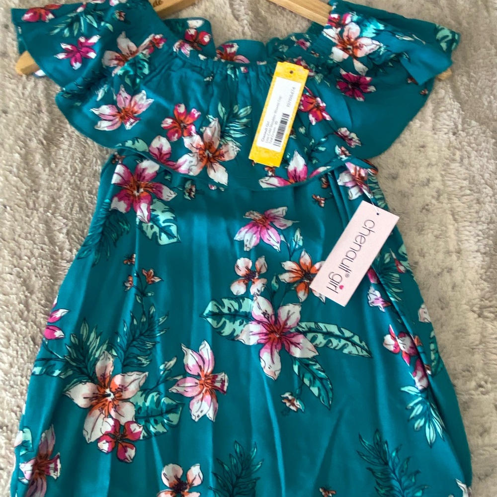 Girls brand new floral shirt